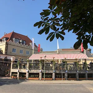 Wirtshaus & Landsknecht Hotel